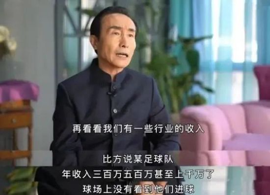 阿部宽是一个出色的领导，随着他便能从迷宫中穿梭，他每提出一个题目，都增添结案情的复杂，但同时又向焦点部位迫近。